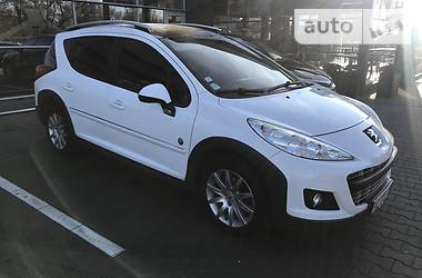 Универсал Peugeot 207 2010 в Луцке