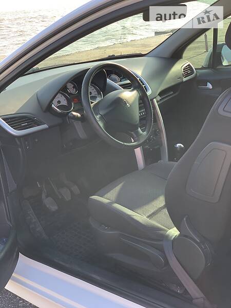 Хетчбек Peugeot 207 2011 в Бердянську фото 8 Хетчбек Peugeot 207 2011 в Бердянську