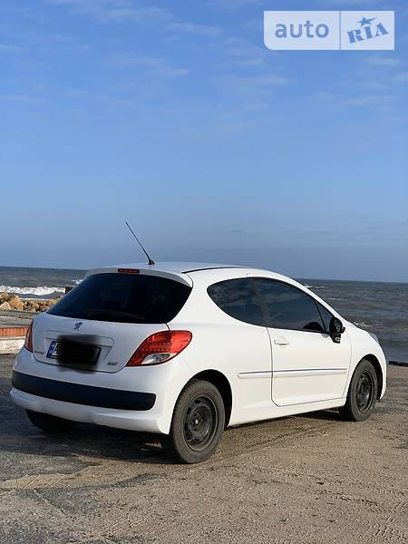 Хетчбек Peugeot 207 2011 в Бердянську фото 4 Хетчбек Peugeot 207 2011 в Бердянську