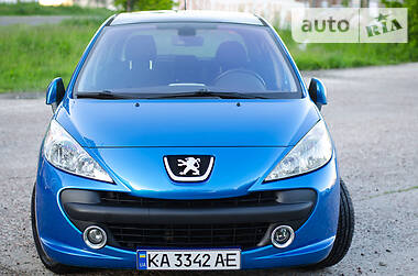 Хетчбек Peugeot 207 2008 в Києві