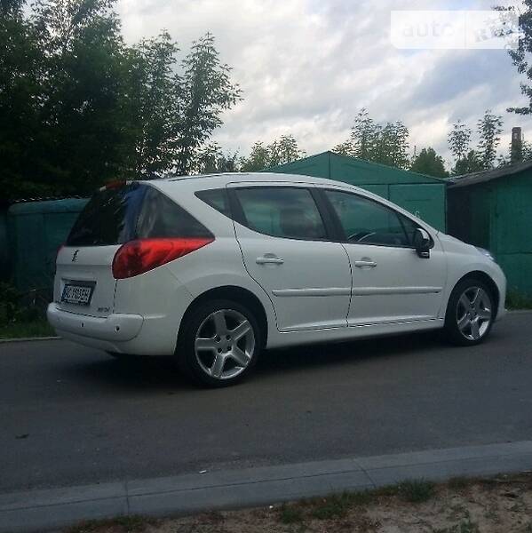 Універсал Peugeot 207 2009 в Луцьку