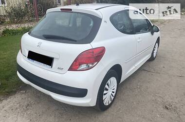 Купе Peugeot 207 2012 в Херсоне