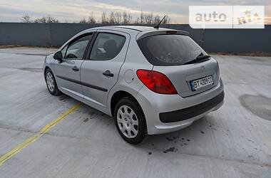 Хэтчбек Peugeot 207 2006 в Херсоне