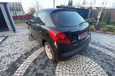 Хэтчбек Peugeot 207 2009 в Киеве