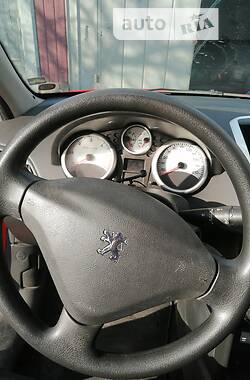 Универсал Peugeot 207 2011 в Прилуках