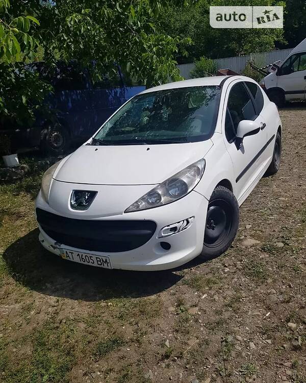 Хэтчбек Peugeot 207 2010 в Коломые