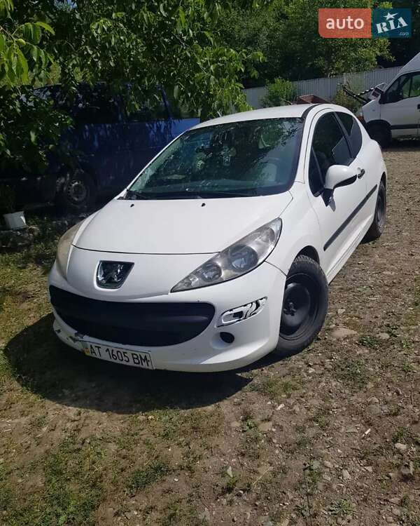 Peugeot 207 2010