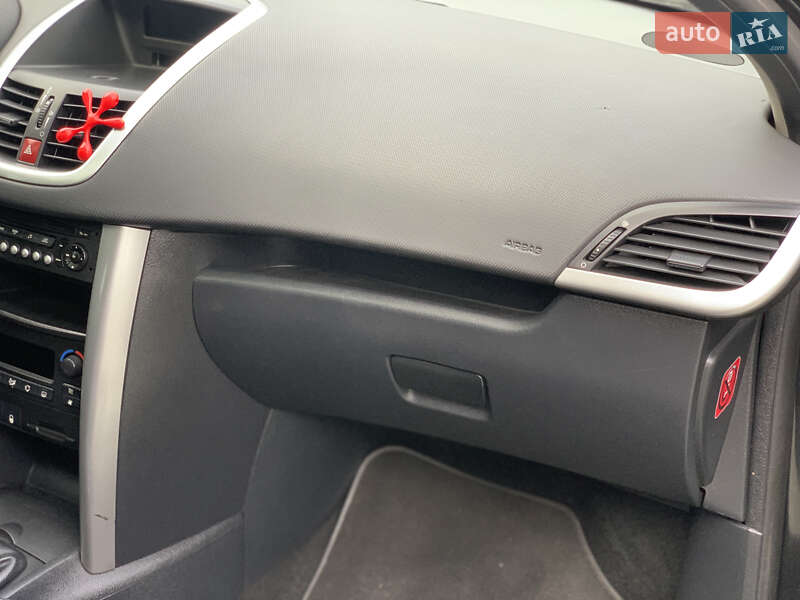 Хэтчбек Peugeot 207 2008 в Дубно фото 39 Хэтчбек Peugeot 207 2008 в Дубно
