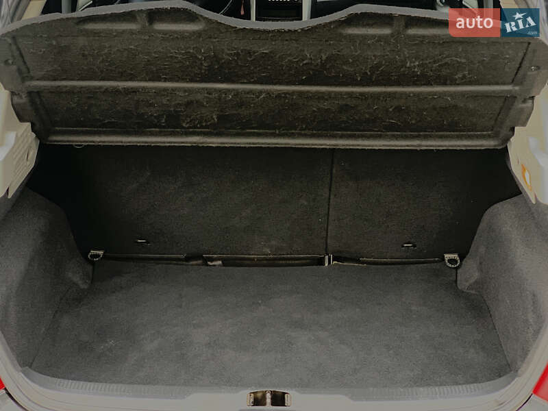 Хэтчбек Peugeot 207 2008 в Дубно фото 32 Хэтчбек Peugeot 207 2008 в Дубно