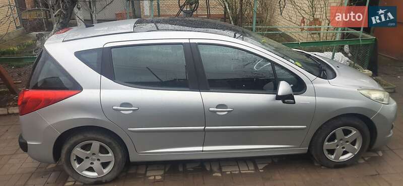 Универсал Peugeot 207 2010 в Броварах фото 3 Универсал Peugeot 207 2010 в Броварах