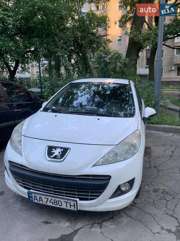 Peugeot 207 2011