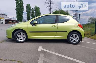 Хетчбек Peugeot 207 2006 в Запоріжжі