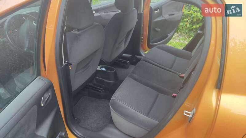 Хетчбек Peugeot 207 2008 в Дніпрі фото 6 Хетчбек Peugeot 207 2008 в Дніпрі