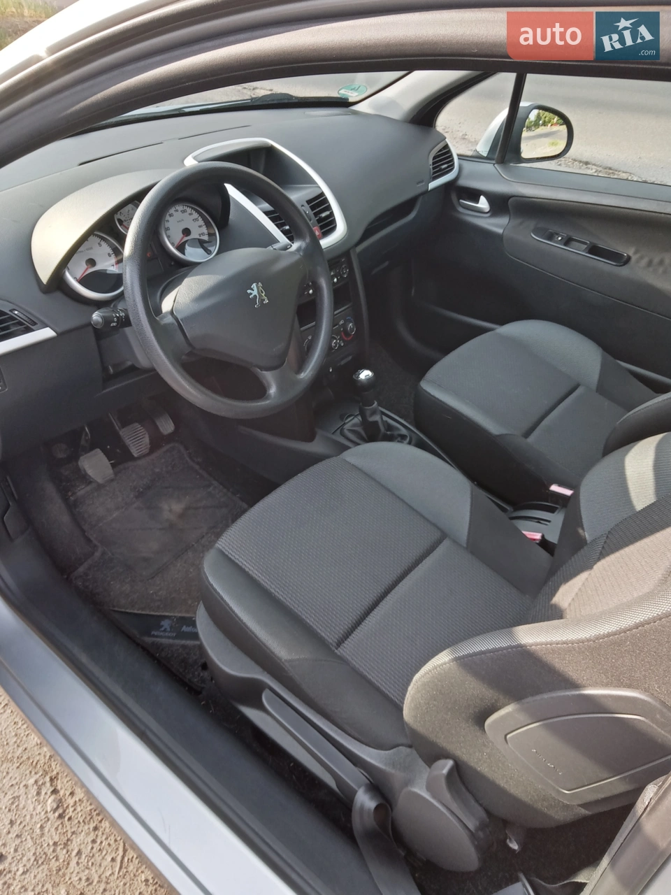 2010 Peugeot 207 - мініатюра 22