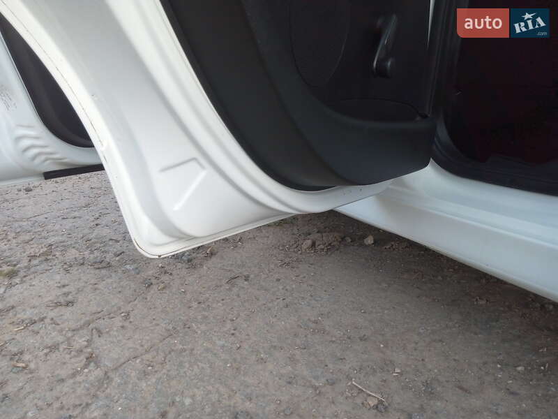 Хетчбек Peugeot 207 2011 в Хмельницькому