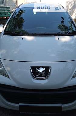 Універсал Peugeot 207 2012 в 