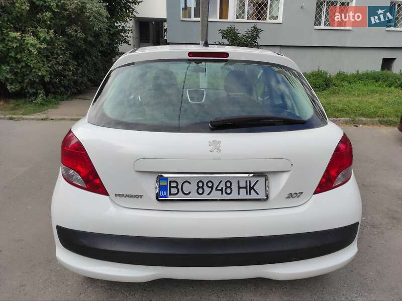 Хэтчбек Peugeot 207 2012 в Львове