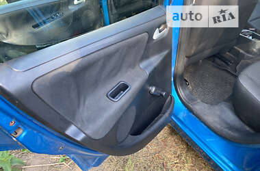 Хэтчбек Peugeot 207 2011 в 