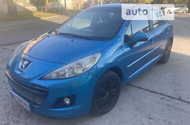 Peugeot 207 2011 Peugeot 207 2011