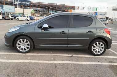 Хэтчбек Peugeot 207 2006 в Львове