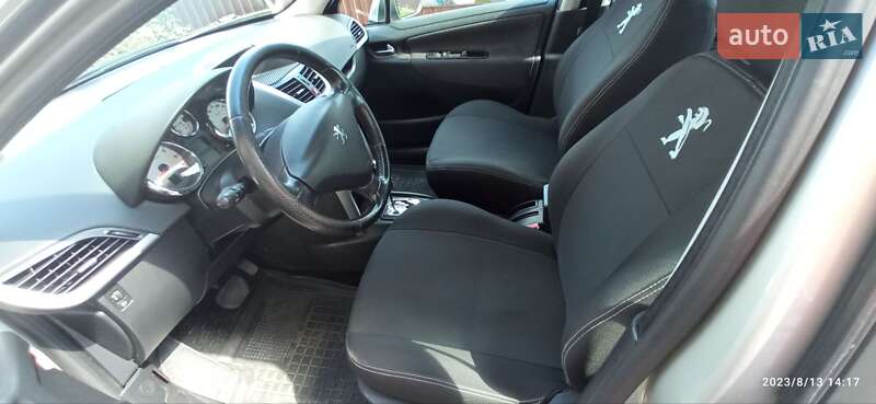 Хэтчбек Peugeot 207 2008 в Буче