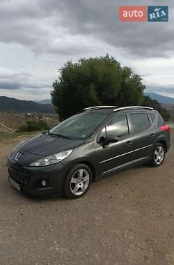 Peugeot 207 2011