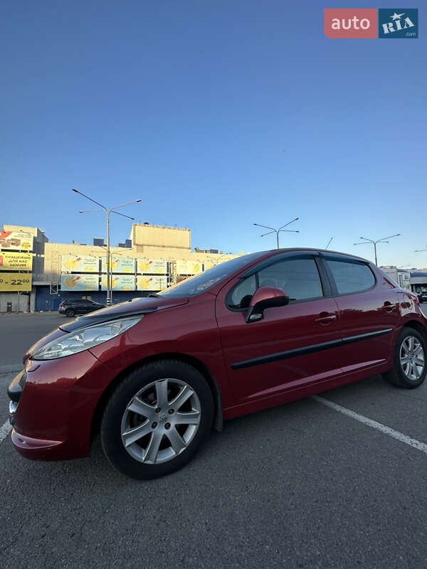 Універсал Peugeot 207 2007 в Дніпрі