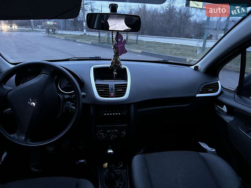 Універсал Peugeot 207 2010 в Дрогобичі