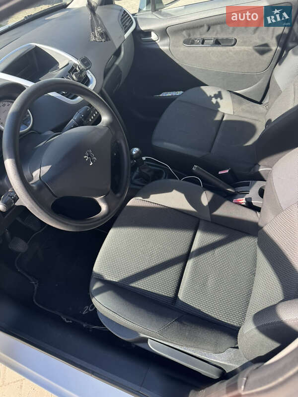 Хетчбек Peugeot 207 2009 в Луцьку