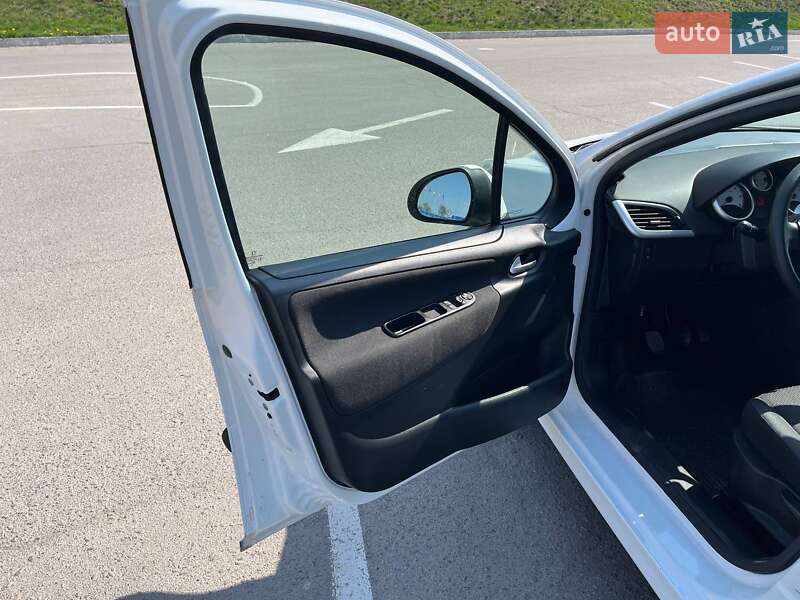 Універсал Peugeot 207 2010 в Вінниці