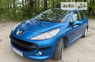 Хэтчбек Peugeot 207 2008 в Умани