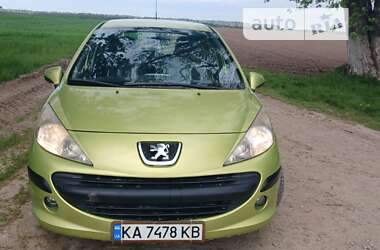 Хэтчбек Peugeot 207 2008 в Киеве