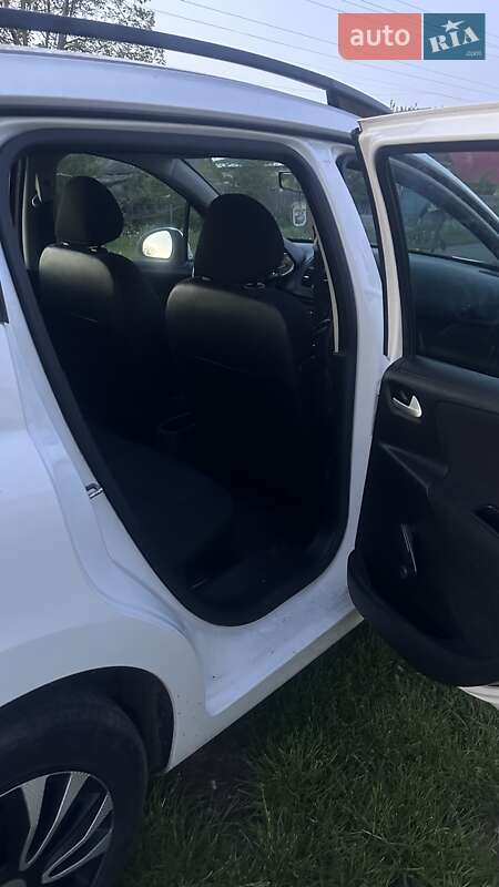 Універсал Peugeot 207 2008 в Житомирі