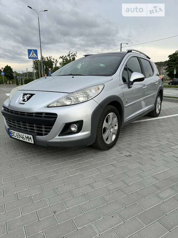 Универсал Peugeot 207 2011 в Львове