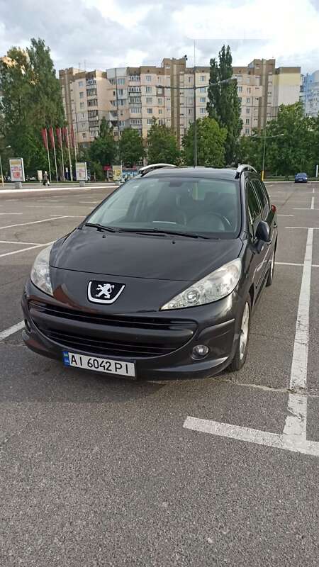 Универсал Peugeot 207 2011 в Броварах