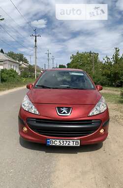 Хэтчбек Peugeot 207 2007 в Вознесенске