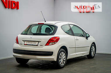 Хэтчбек Peugeot 207 2012 в Киеве