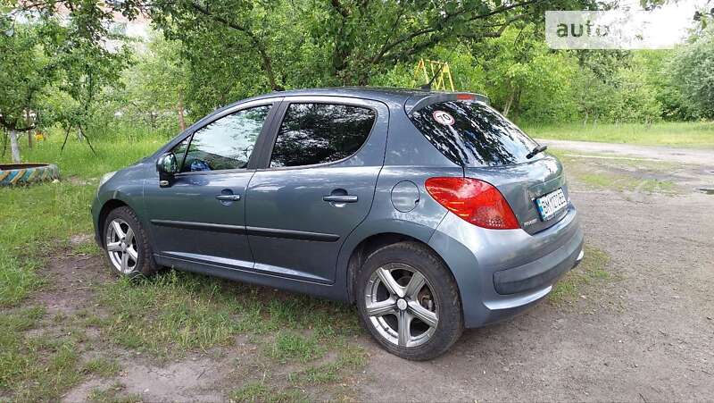 Хэтчбек Peugeot 207 2007 в Конотопе