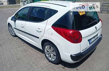 Универсал Peugeot 207 2010 в Николаеве