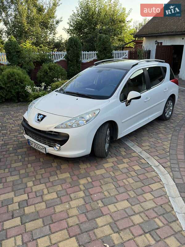 Універсал Peugeot 207 2008 в Дубні