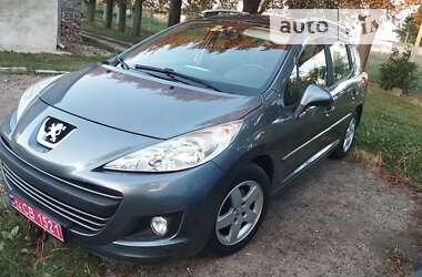 Хэтчбек Peugeot 207 2011 в Львове