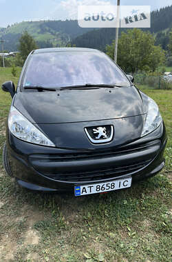 Хэтчбек Peugeot 207 2006 в Верховине