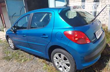 Хетчбек Peugeot 207 2007 в Вараші