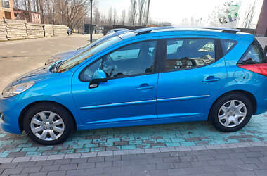 Универсал Peugeot 207 2011 в Киеве