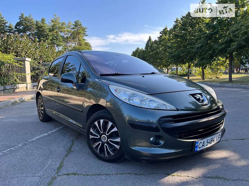 Хэтчбек Peugeot 207 2007 в Умани