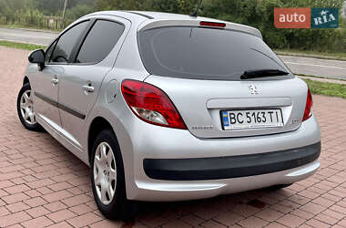 Хетчбек Peugeot 207 2010 в Трускавці