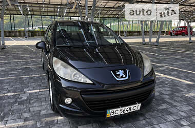 Хэтчбек Peugeot 207 2010 в Винниках