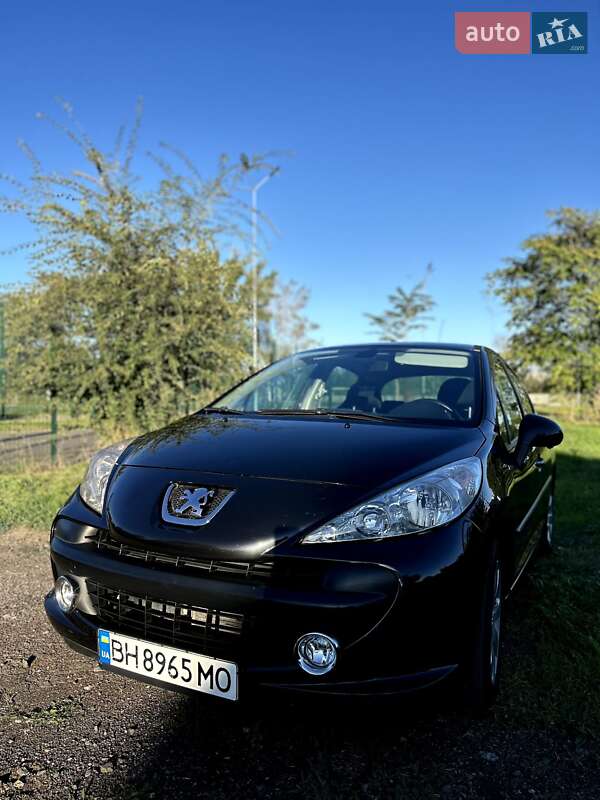 Хэтчбек Peugeot 207 2009 в Одессе