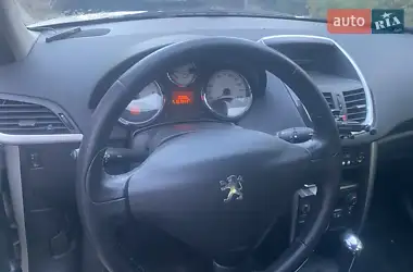 Peugeot 207 2012