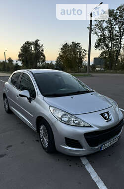 Хэтчбек Peugeot 207 2009 в Ровно